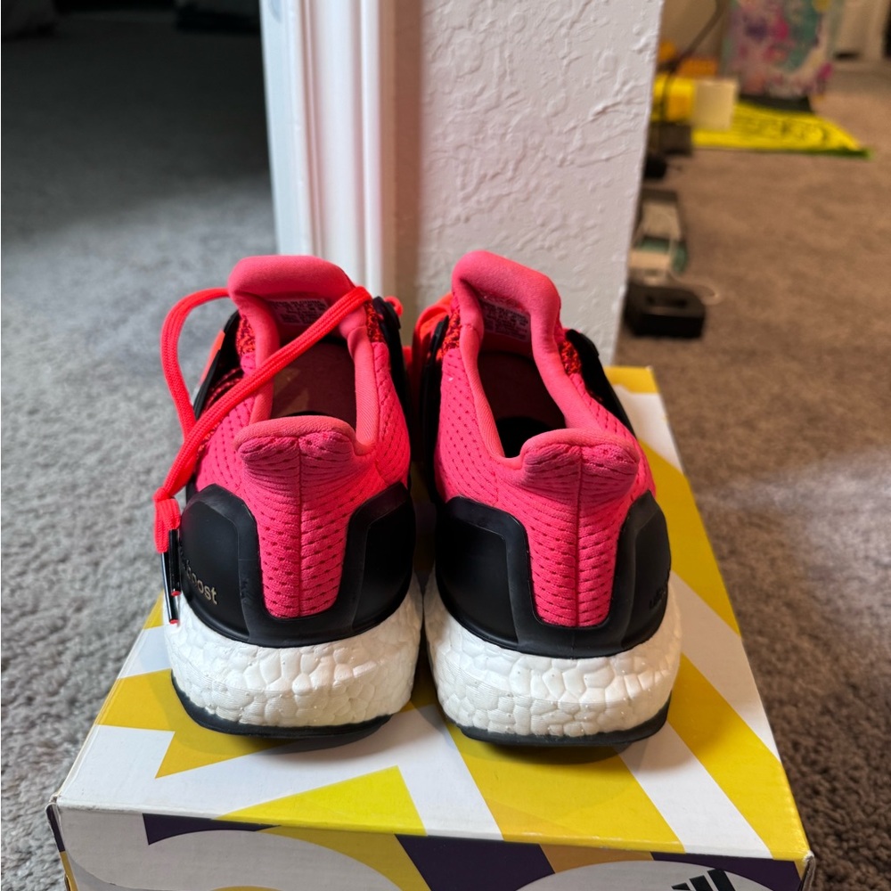 Adidas ultra boost 1.0 og solar red running shoes gym workout trail sz 8 - Picture 6 of 9